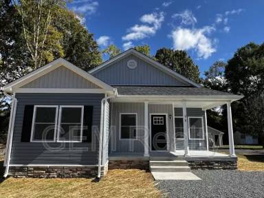 Main picture of 38 Meadow View Ln