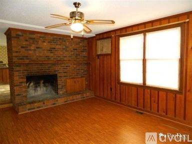 Main picture of 2604 E Homewood Ave
