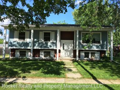 Main picture of 637 Maple St