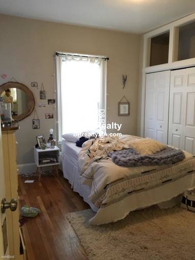 Main picture of 28 Cameron Ave