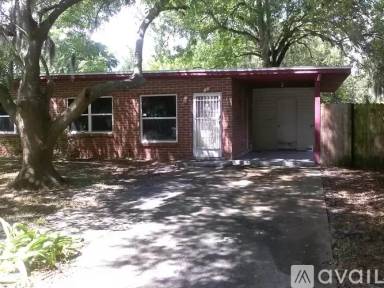 Main picture of 160 E 4th St