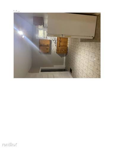 Main picture of 1126 Lexington Rd