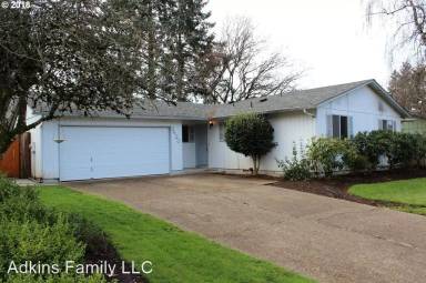 Main picture of 3420 Saint St