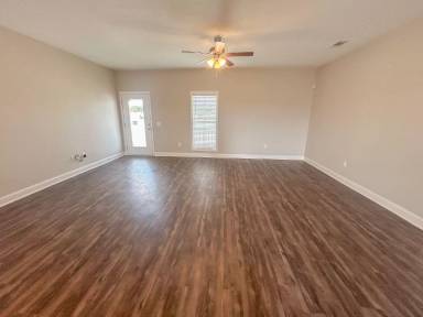 Main picture of 83 Stockyard Rd