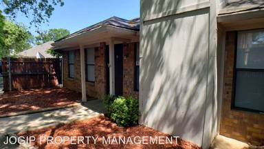 Main picture of 916 Hilltop Dr