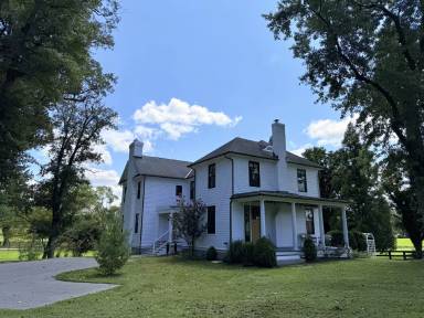 Main picture of 1421 Greenspring Valley Rd