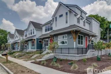Main picture of 1901 Meridian St