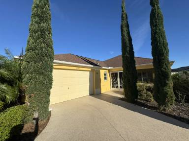 Main picture of 2167 Sandalwood Pl