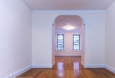 Main picture of 414 E 58th St