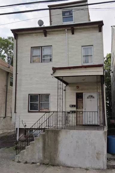 Main picture of 76 Godwin Ave