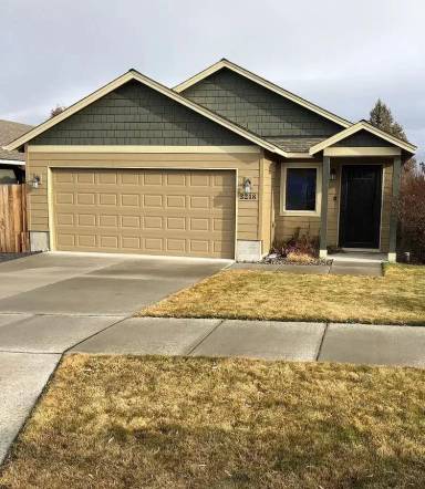 Main picture of 3218 NE Spring Creek Pl