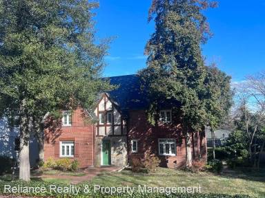 Main picture of 1035 26th St S