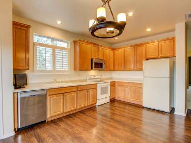 Main picture of 1231 S Flat Rock Cir