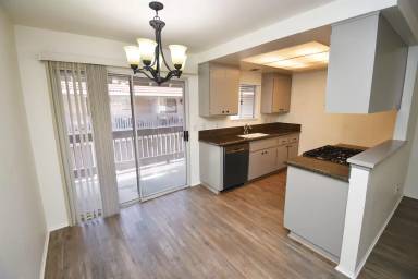 Main picture of 9872 Highland Ave