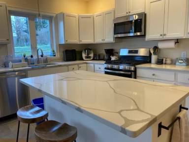 Main picture of 171 Summer St