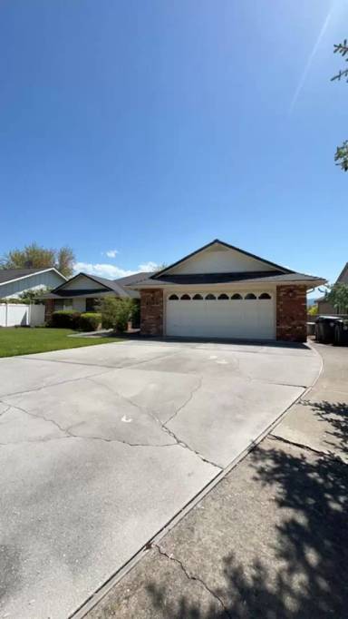 Main picture of 3216 Burton Dr