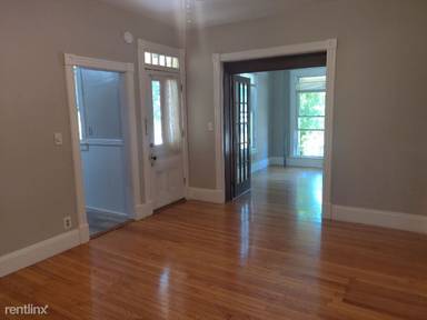 Main picture of 235 S Park St