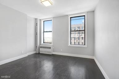 Main picture of 102 E 116th St