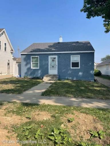 Main picture of 2106 S Duluth Ave