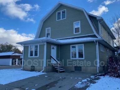 Main picture of 1723 N Limestone St