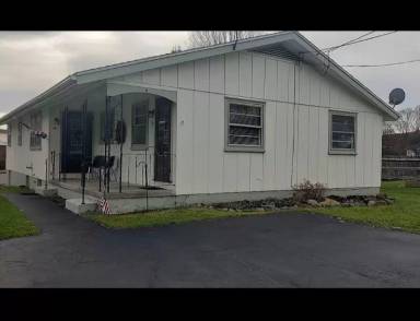 Main picture of 5 Franklin Ave