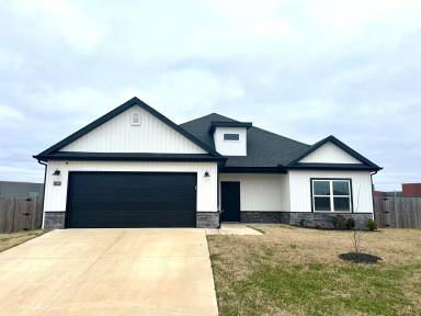 Main picture of 1340 Mt Hood Dr