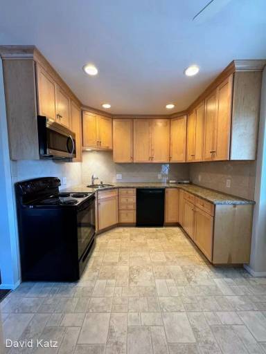 Main picture of 4290 Payne Ave