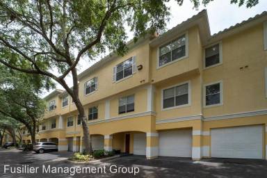 Main picture of 3102 Legacy Lake Dr