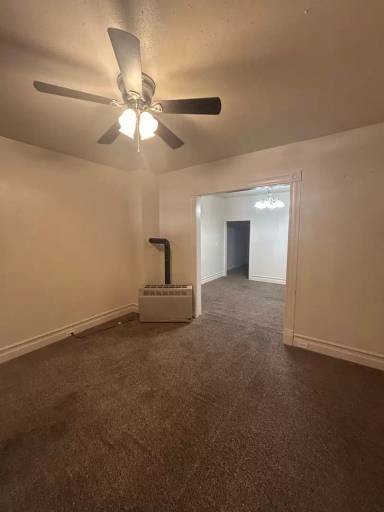 Main picture of 402 W Mercury St