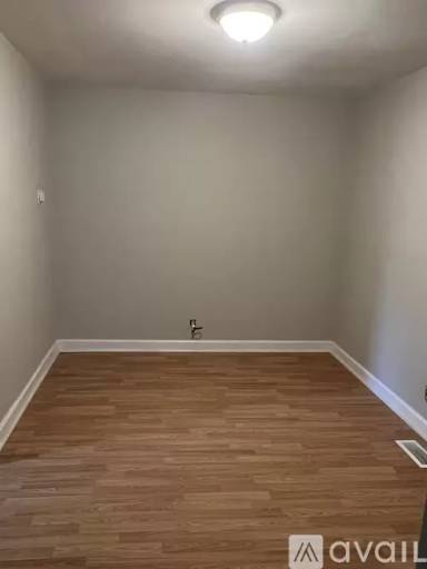 Main picture of 117 Western Ave