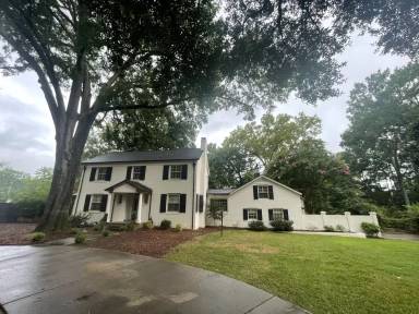 Main picture of 2610 Providence Rd