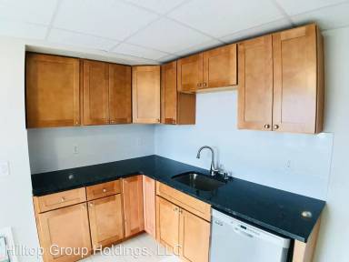 Main picture of 1213 Main St