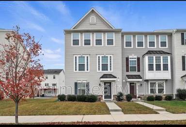 Main picture of 310 N Parkway Dr