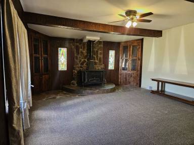 Main picture of 5431 Hanly St