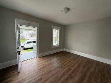Main picture of 1451 Scott St