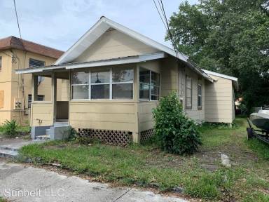 Main picture of 705 Woods Ave