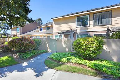 Main picture of 7912 Rainbow Cir