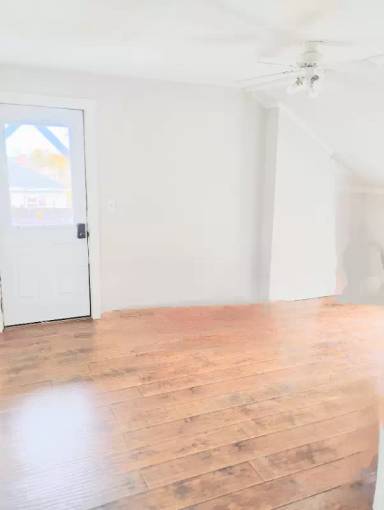 Main picture of 100 Ashland St