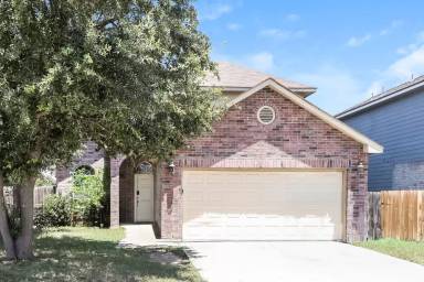 Main picture of 7011 Heathers Way