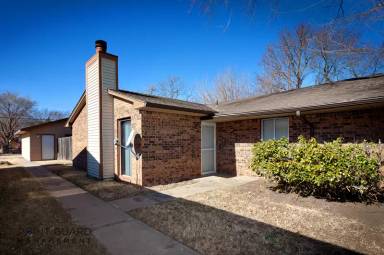 Main picture of 513 S Edwards Ave