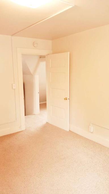 Main picture of 2412 Girard Ave S