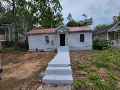 Main picture of 720 Williams St