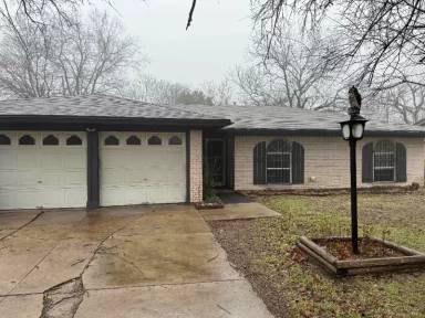 Main picture of 503 Creek St