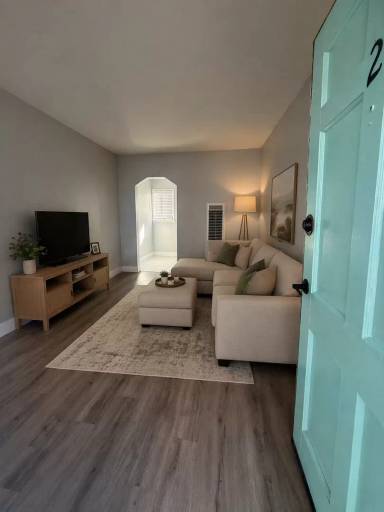 Main picture of 924 Termino Ave