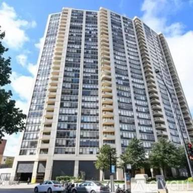 Main picture of Lake Park Plaza Condominium