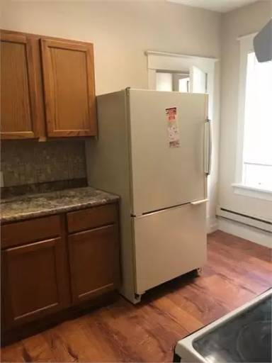 Main picture of 1215 Peach St