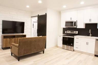 Main picture of 564 Lewski Ln