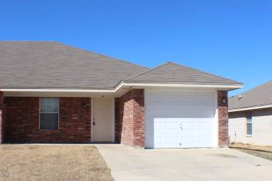Main picture of 3807 El Paso - B