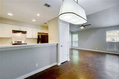 Main picture of 6204 Okner Ln