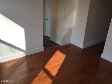 Main picture of 3426 Steinway St